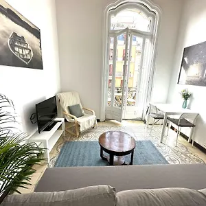 https://girona-apartments-barcelona.catalonia-hotels.com