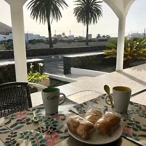 https://love-yaiza.in-canary-islands.com